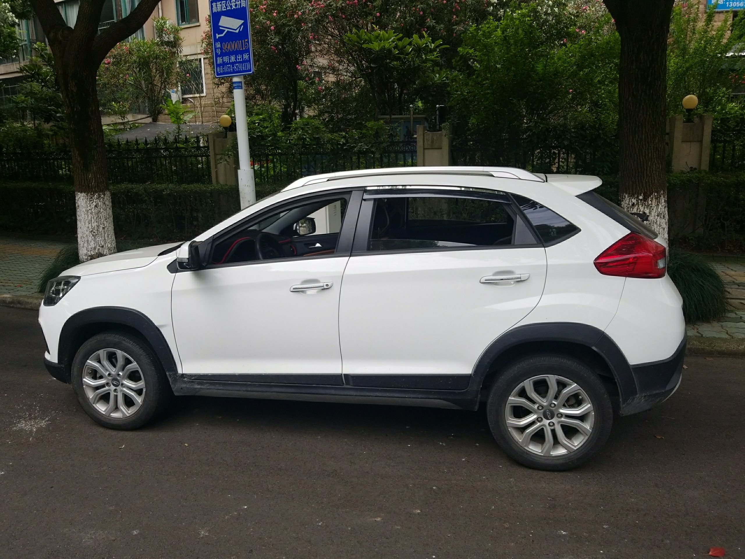 奇瑞瑞虎x3价格为499629万元,它的性能如下1性价比较高对于一辆入门级