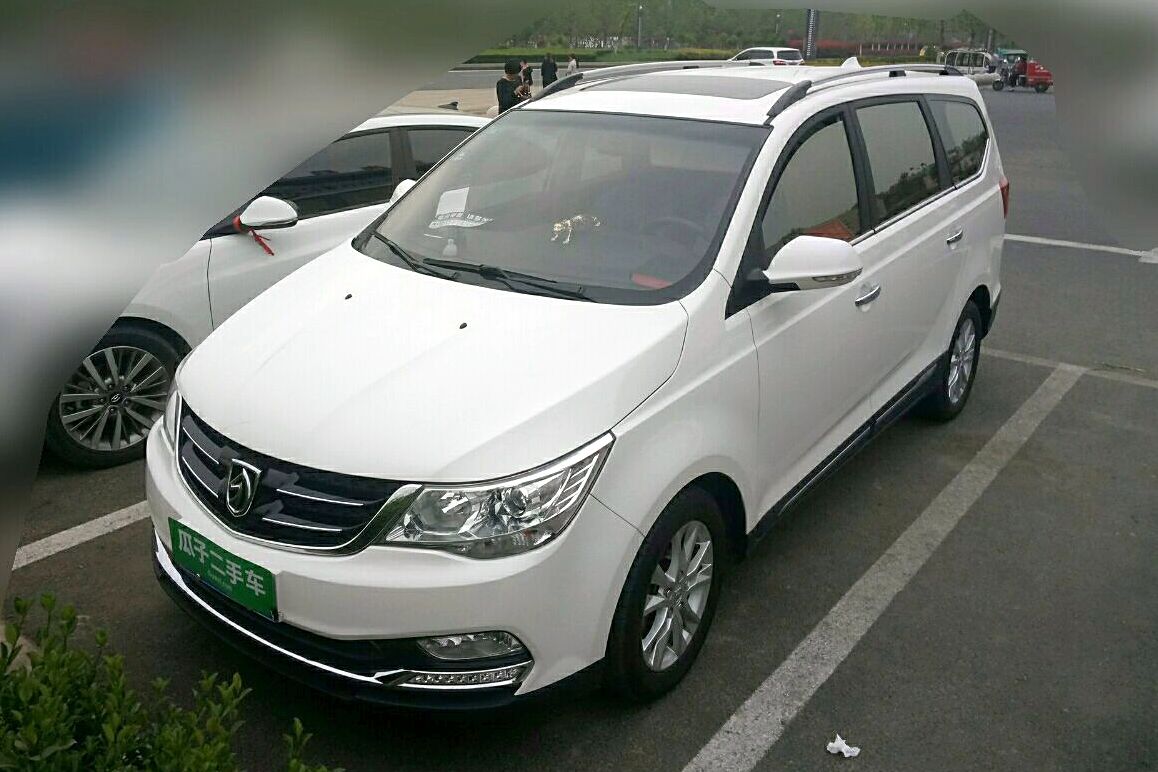 宝骏730 2016款 1.5t 手动豪华型 7座