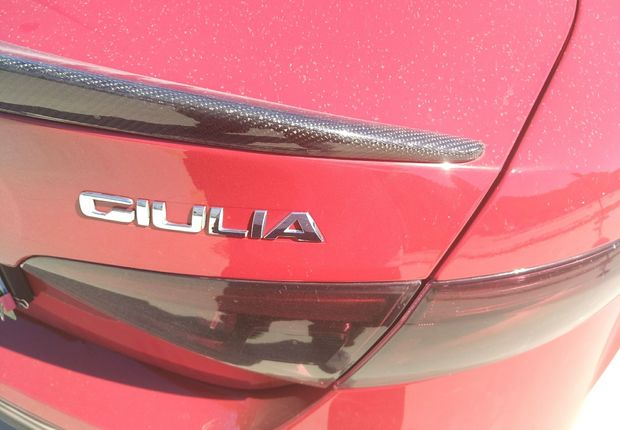阿尔法罗密欧Giulia [进口] 2017款 2.0T 自动 豪华版 