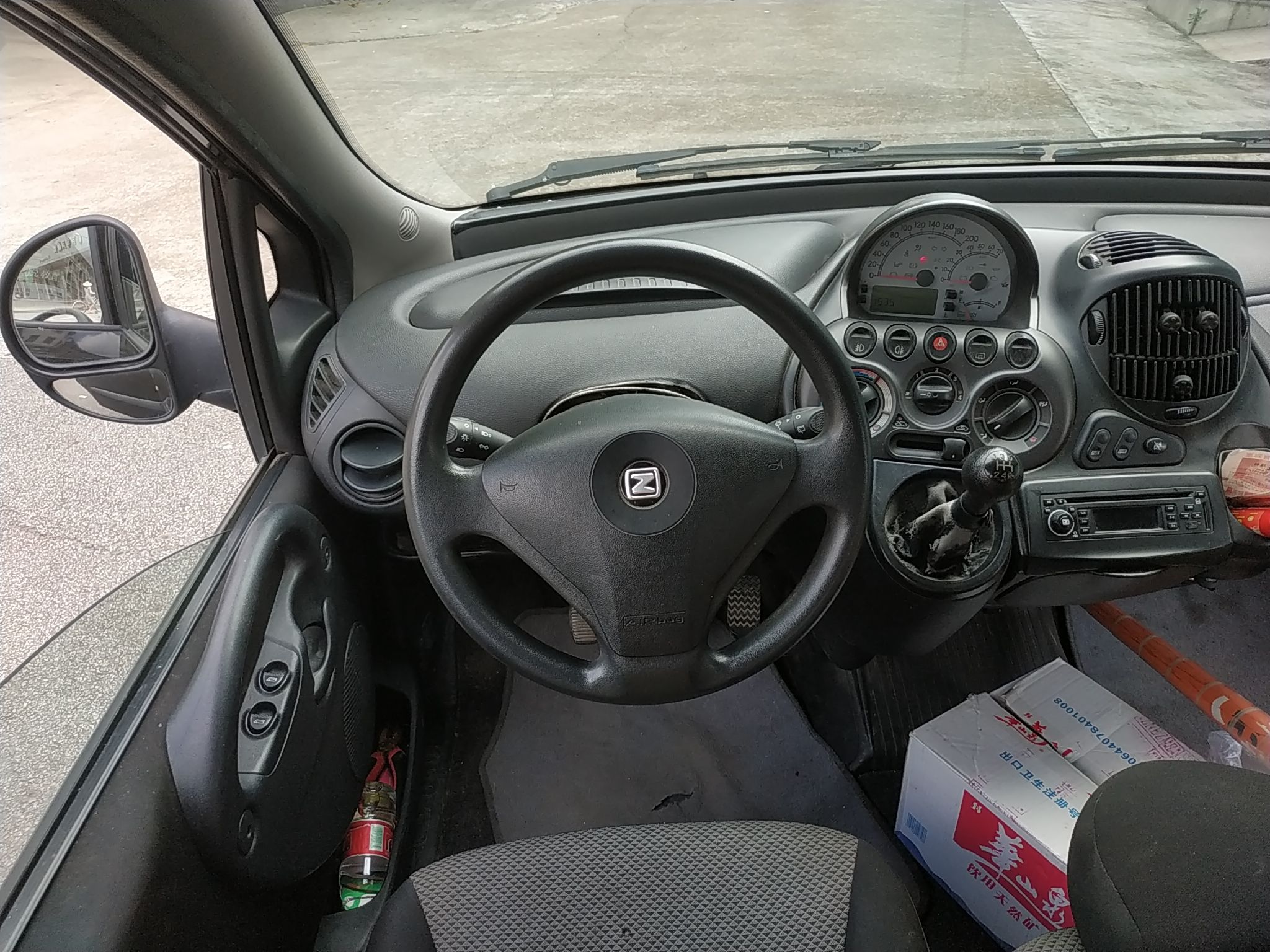 众泰m300朗悦 2010款 1.6l 手动 6座 标准型 (国Ⅳ)