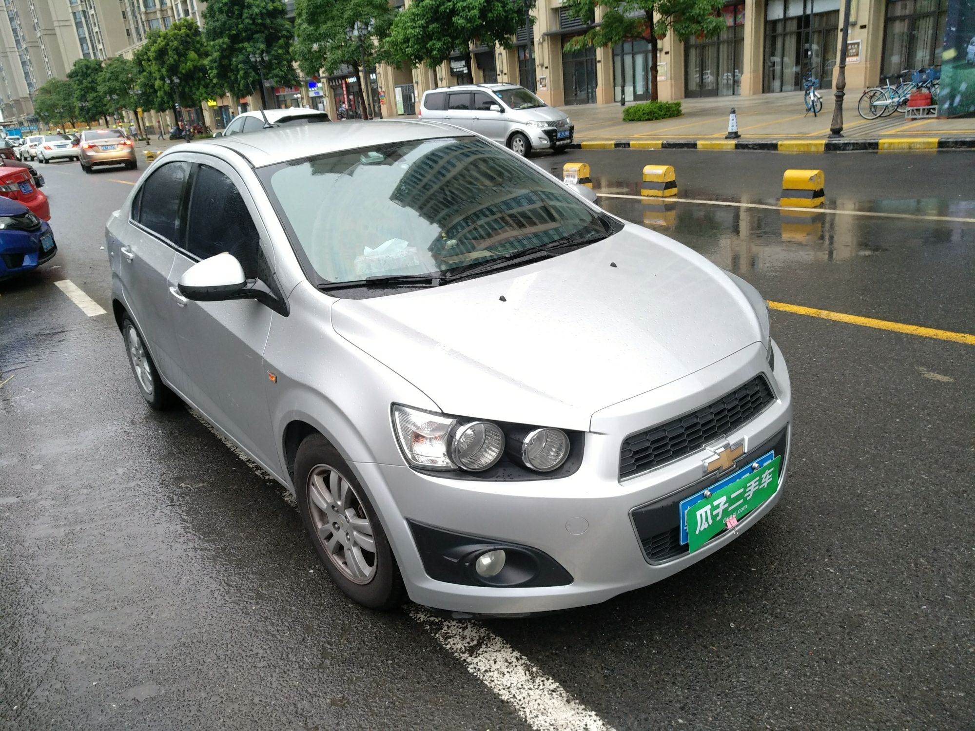 雪佛兰爱唯欧2013款(雪佛兰爱唯欧2013款多少钱)