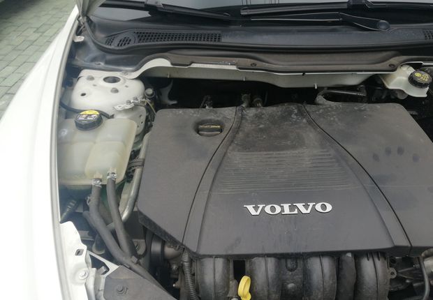 沃尔沃C30 [进口] 2012款 2.0L 自动 汽油 炫动版 (欧Ⅳ) 