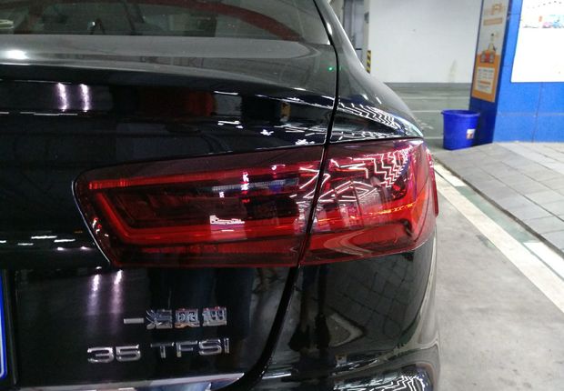 奥迪A6L 35TFSI 2018款 2.0T 自动 时尚型30周年纪念版 (国Ⅴ) 