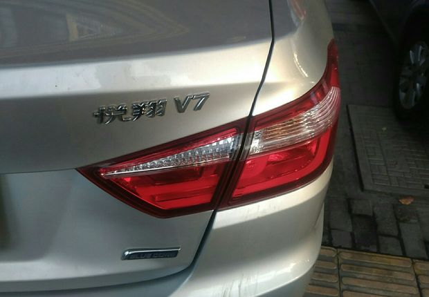 长安悦翔V7 2015款 1.6L 手动 乐享型 (国Ⅳ) 