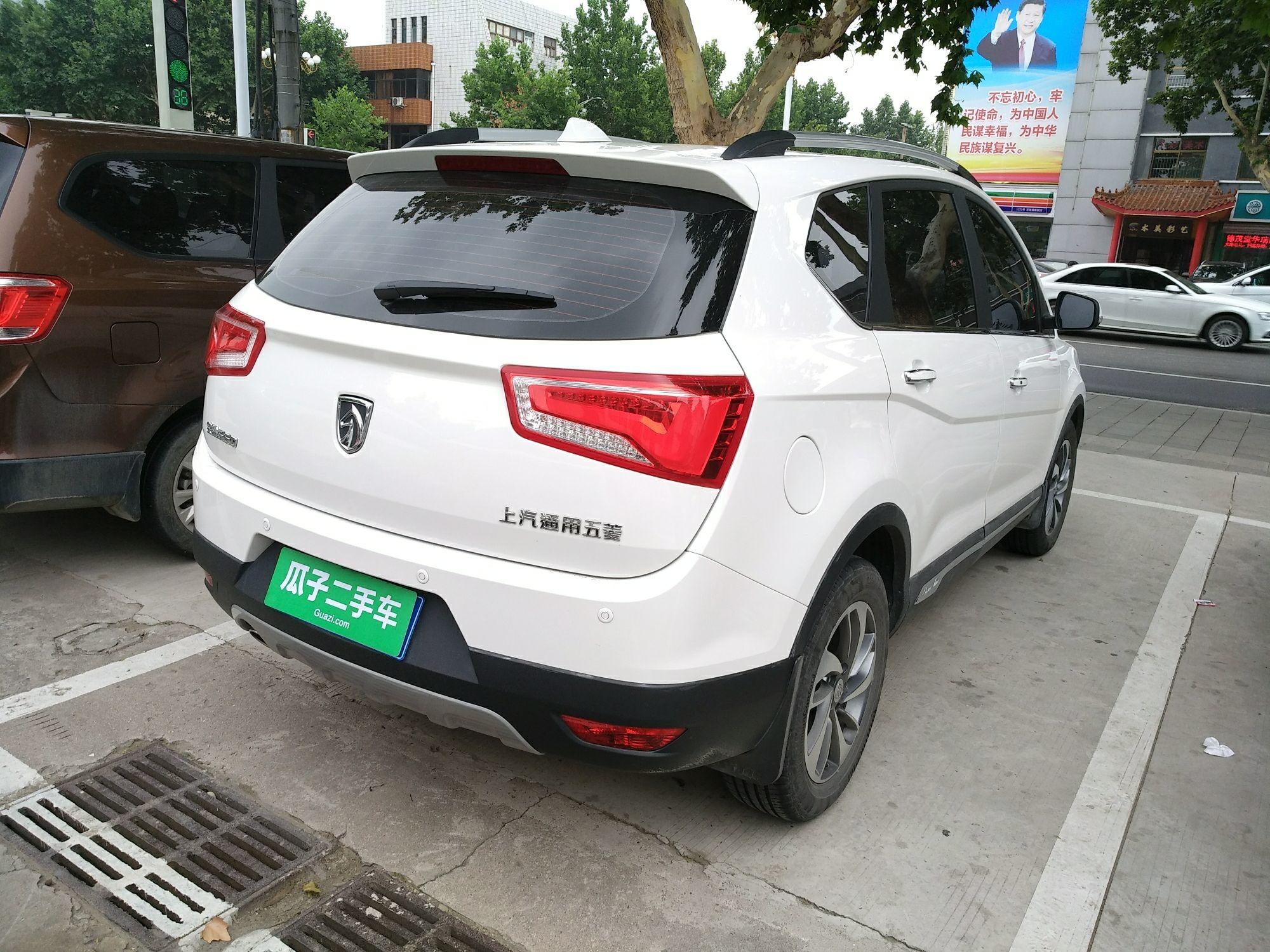 宝骏560 2016款 1.8L 手动 豪华型 (国Ⅴ) 