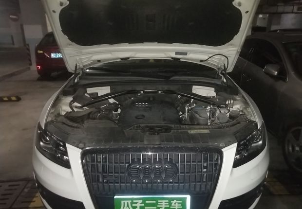 奥迪Q5 2012款 2.0T 自动 四驱 汽油 进取型 (国Ⅳ) 