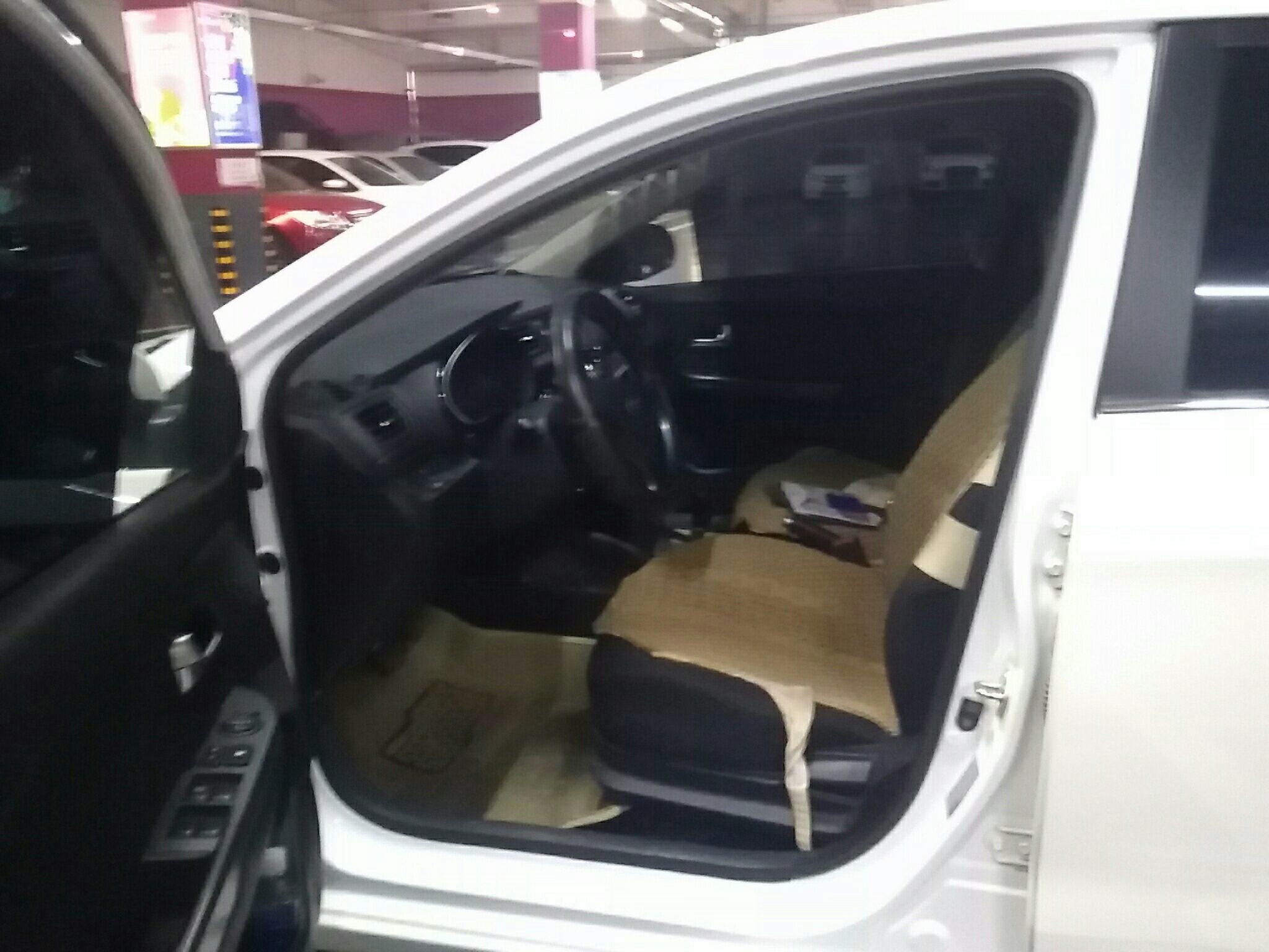 起亚K2 2015款 1.4L 自动 4门5座三厢车 GLS (国Ⅳ) 