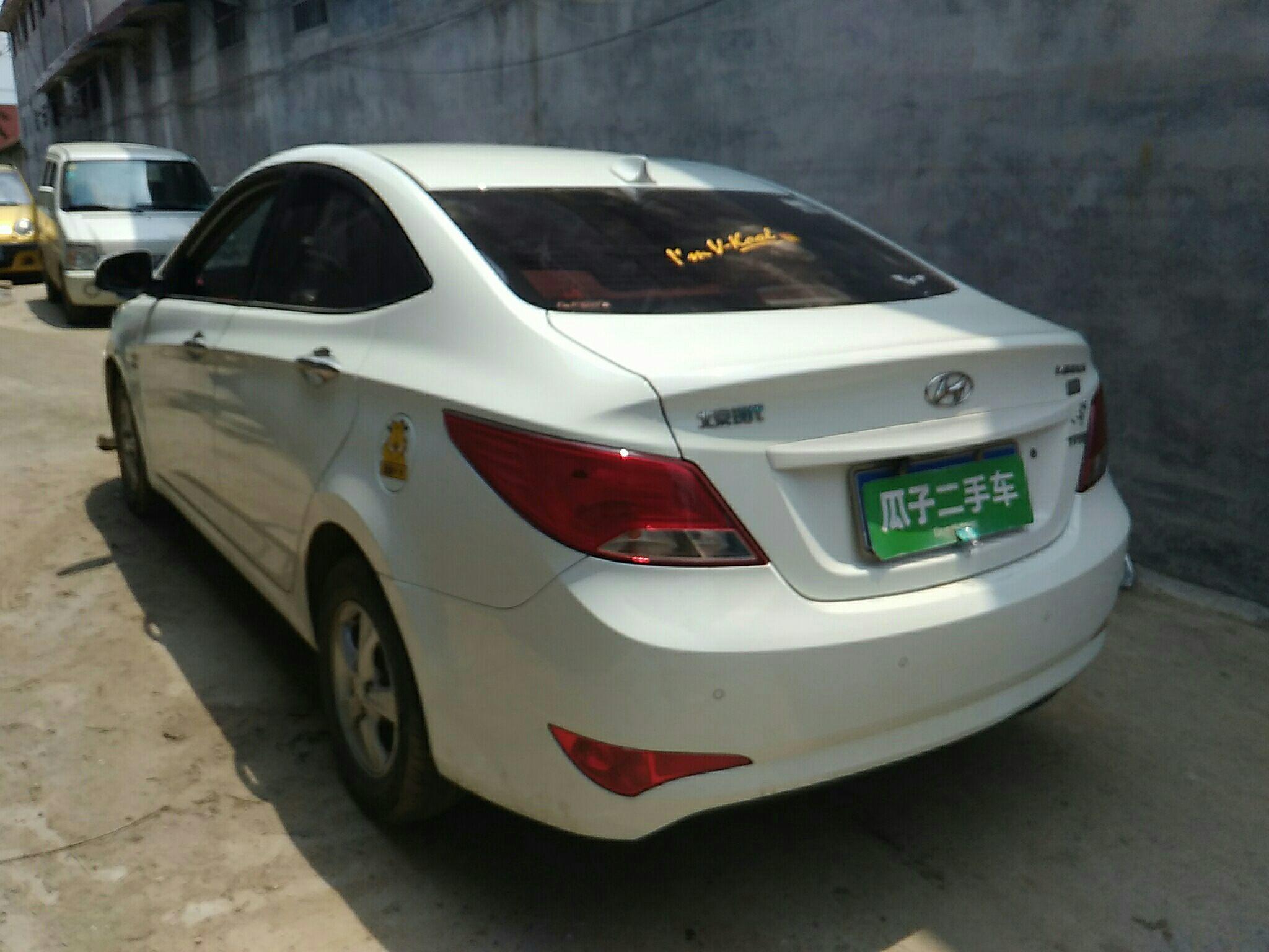 现代瑞纳 2014款 1.4L 自动 4门5座三厢车 智能型GLS (国Ⅳ) 