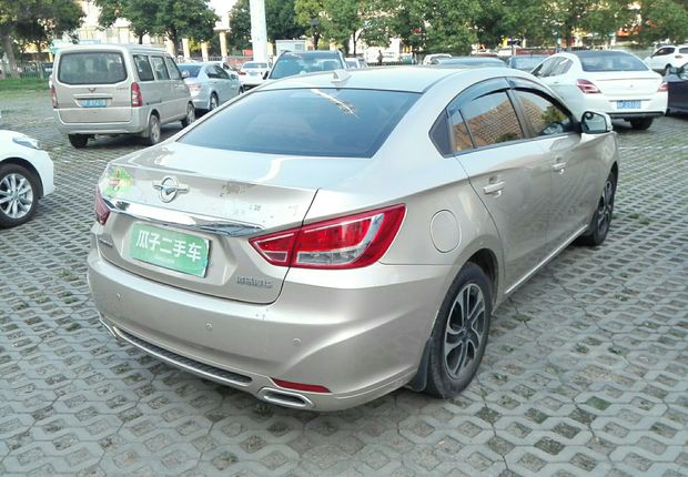 海马福美来 2015款 1.6L 手动 4门5座三厢车 智尚型 (国Ⅴ) 