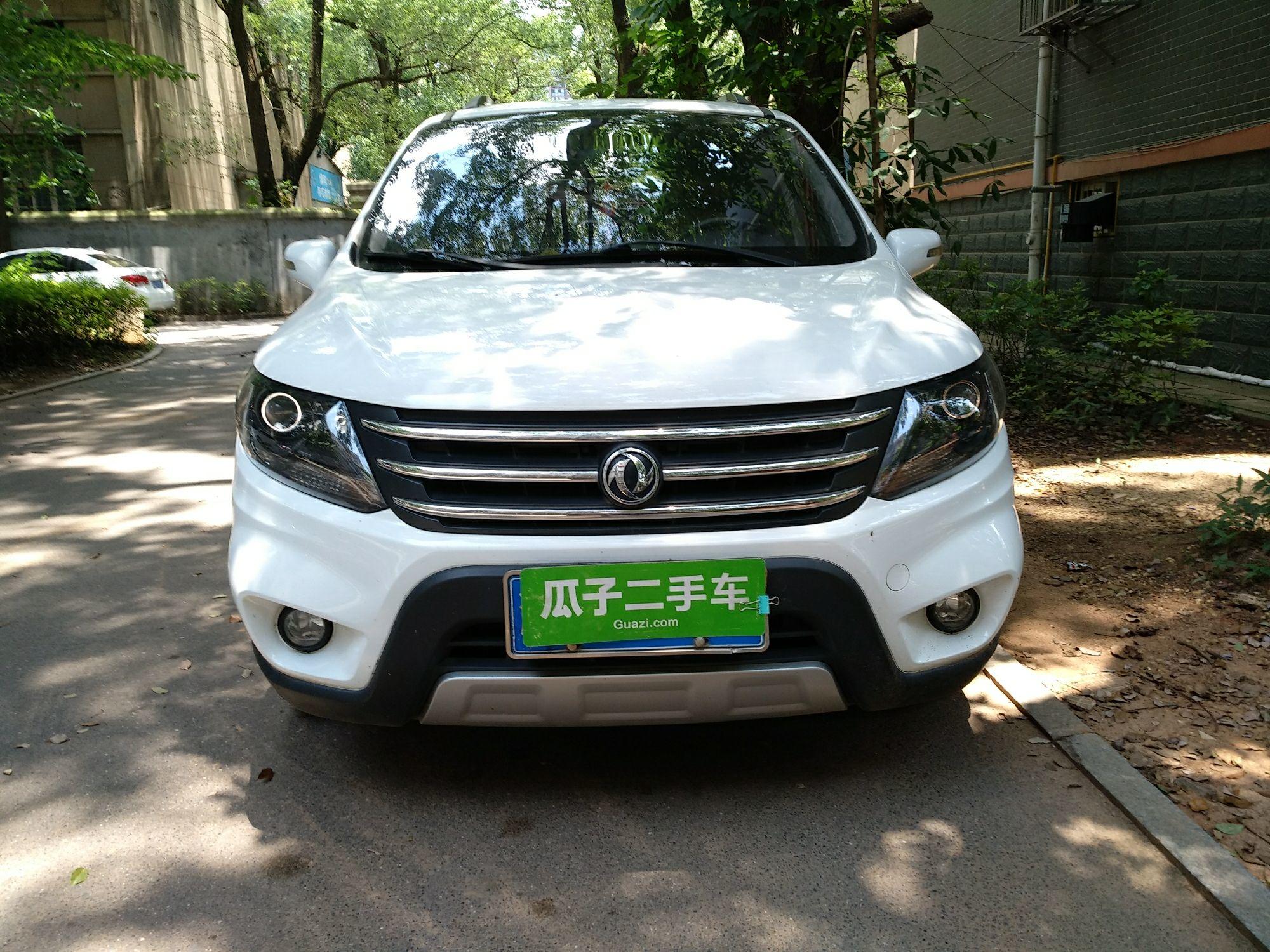 东风风行景逸X5 2013款 1.6L 手动 前驱 尊享型 (国Ⅴ) 