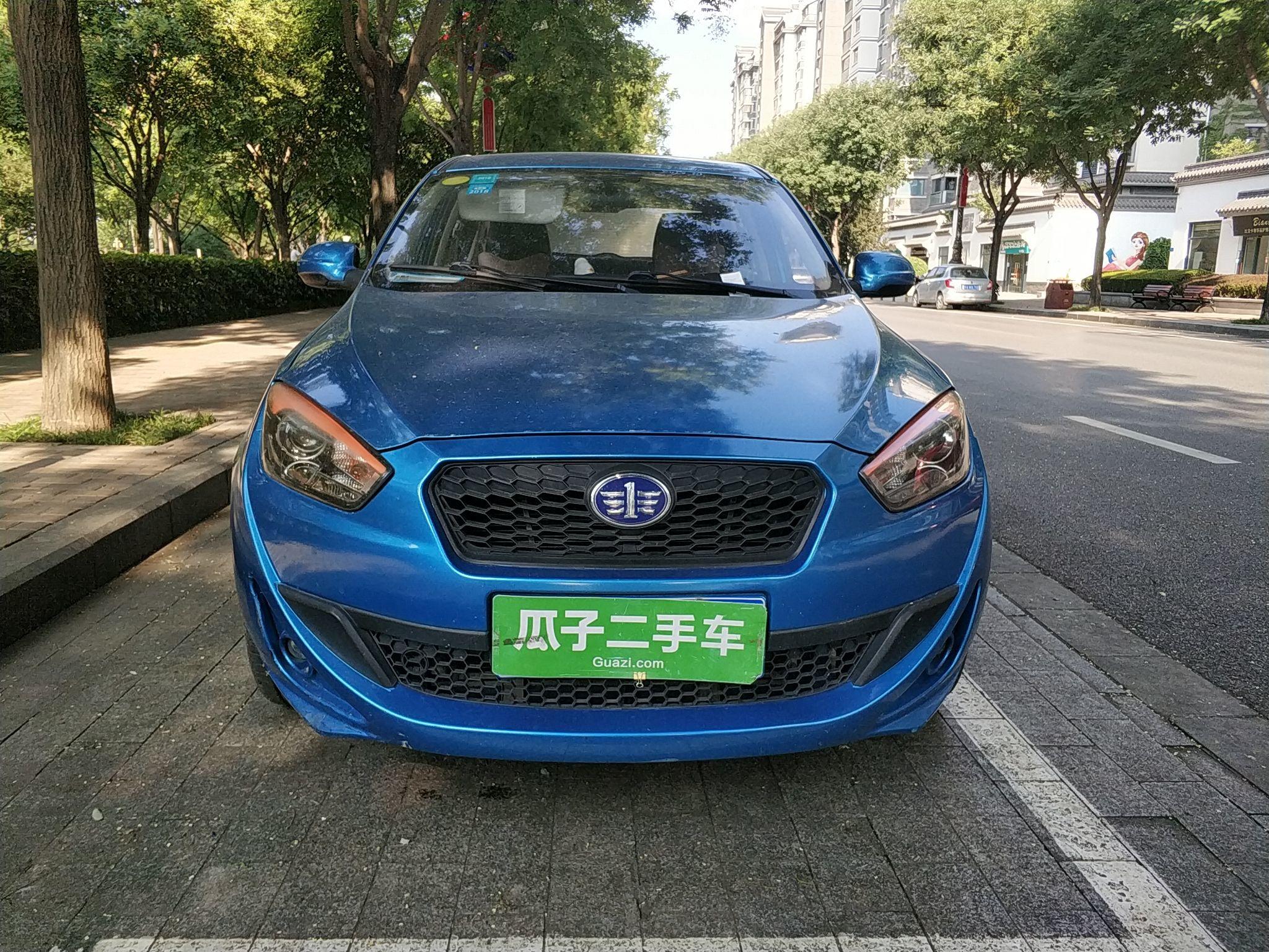 一汽欧朗 2012款 1.5L 手动 4门5座三厢车 舒适型 (国Ⅳ) 