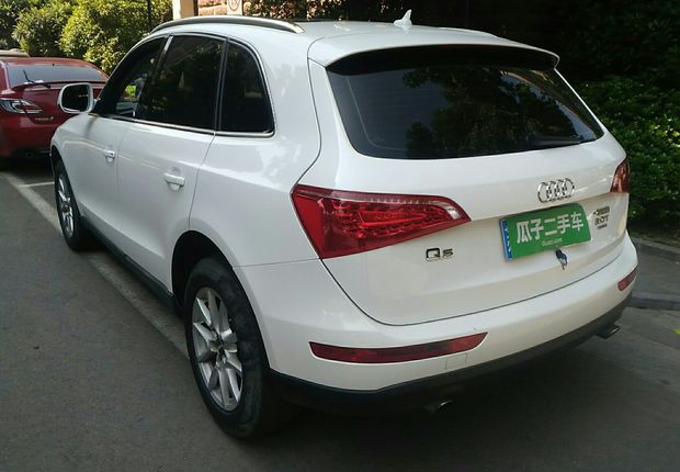 奥迪Q5 2011款 2.0T 自动 四驱 汽油 舒适型 (国Ⅳ) 