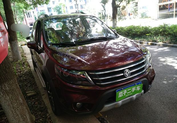 东风风行景逸X5 2013款 1.6L 手动 前驱 尊享型 (国Ⅳ) 