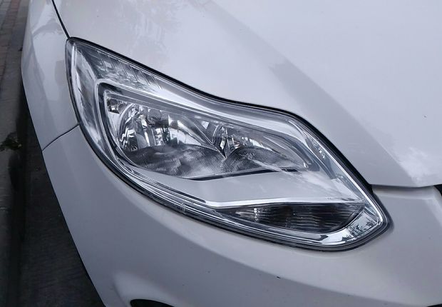 福特福克斯 2012款 1.6L 手动 舒适型 (国Ⅳ) 