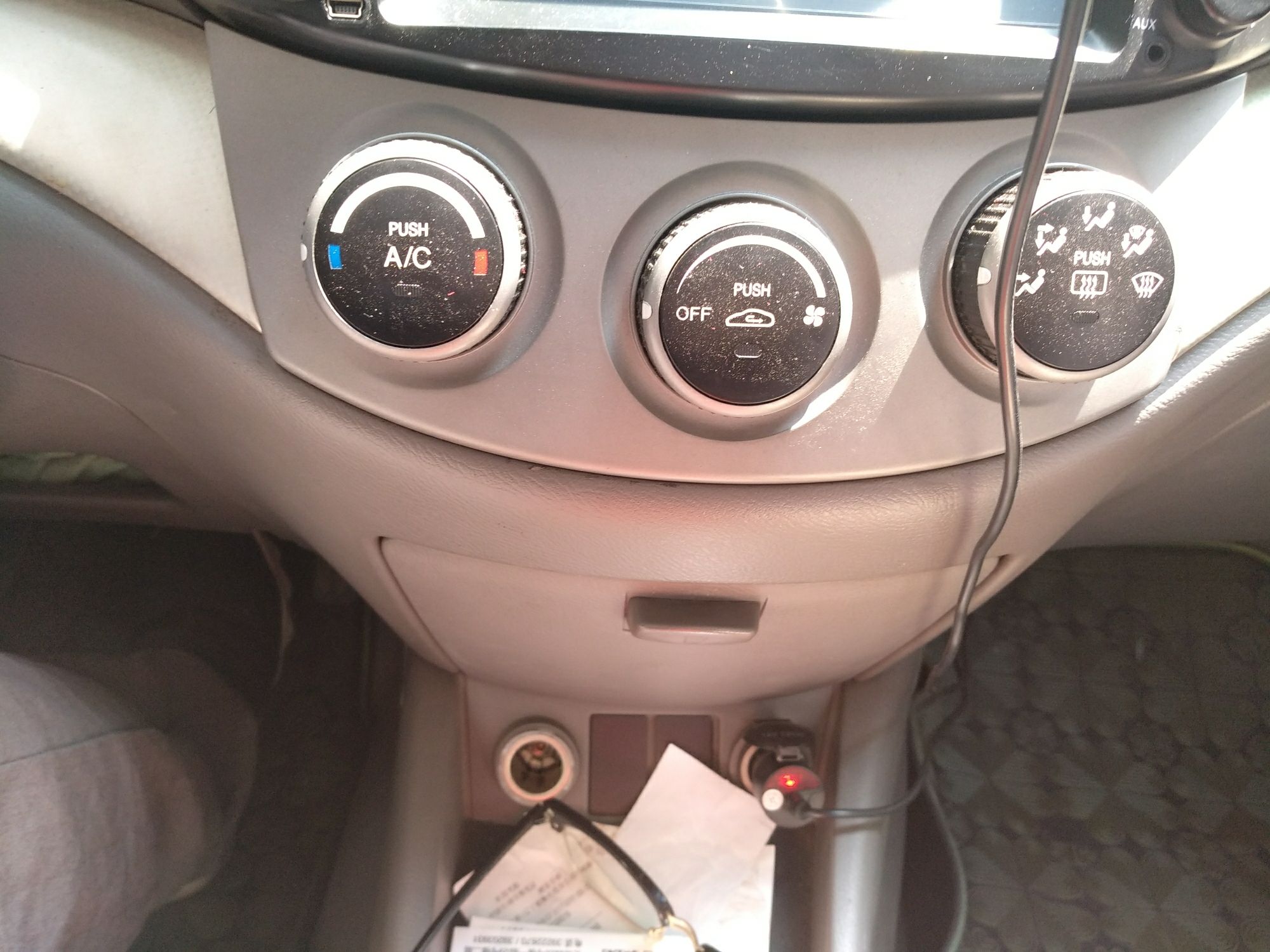 长安 悦翔 2011款 三厢 1.5l 手动3g版