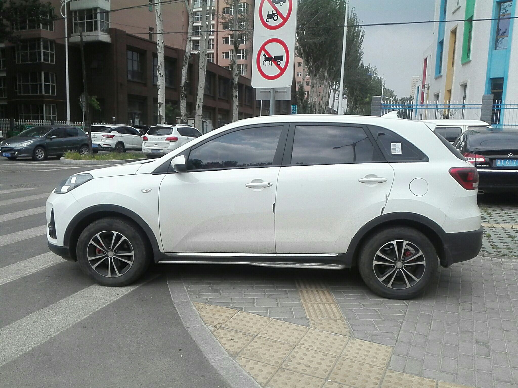 起亚kx3傲跑2017款16l自动傲风版国Ⅴ