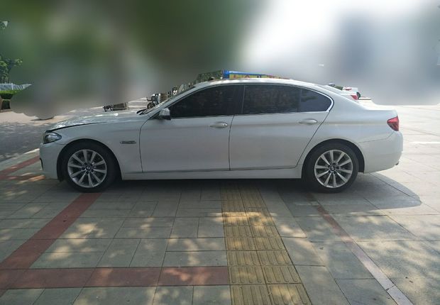 宝马5系 530Li 2014款 3.0L 自动 汽油 领先型 (国Ⅳ) 