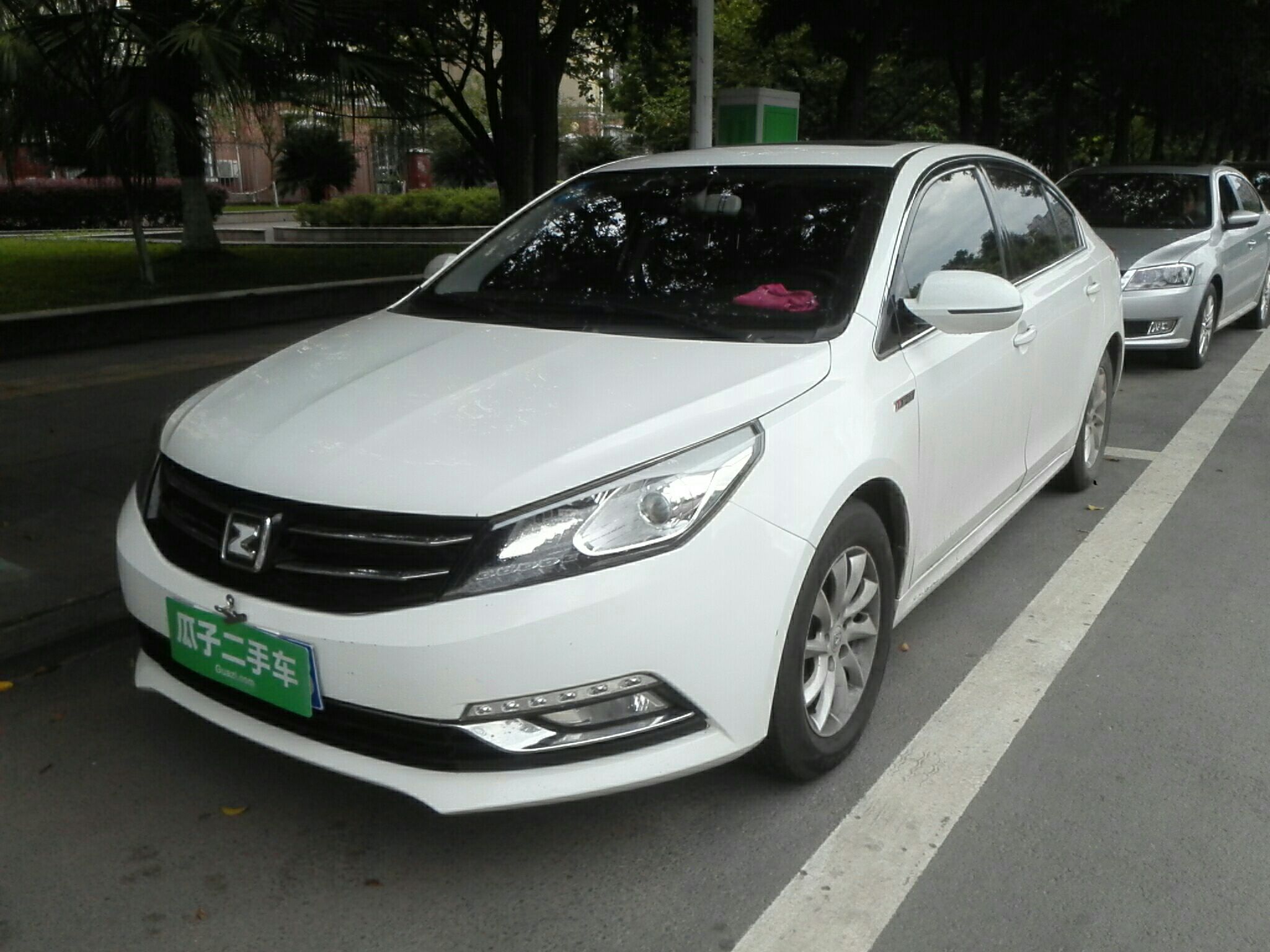 瓜子二手車 眾泰z560 2017款 1.5t 手動尊貴型 0.