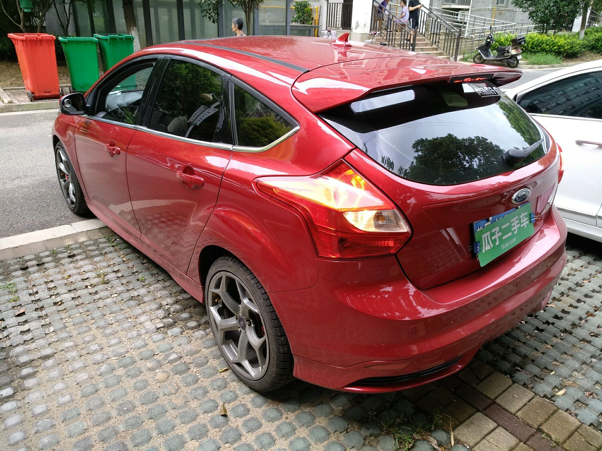 福特福克斯两厢 2012款 2.0l 自动