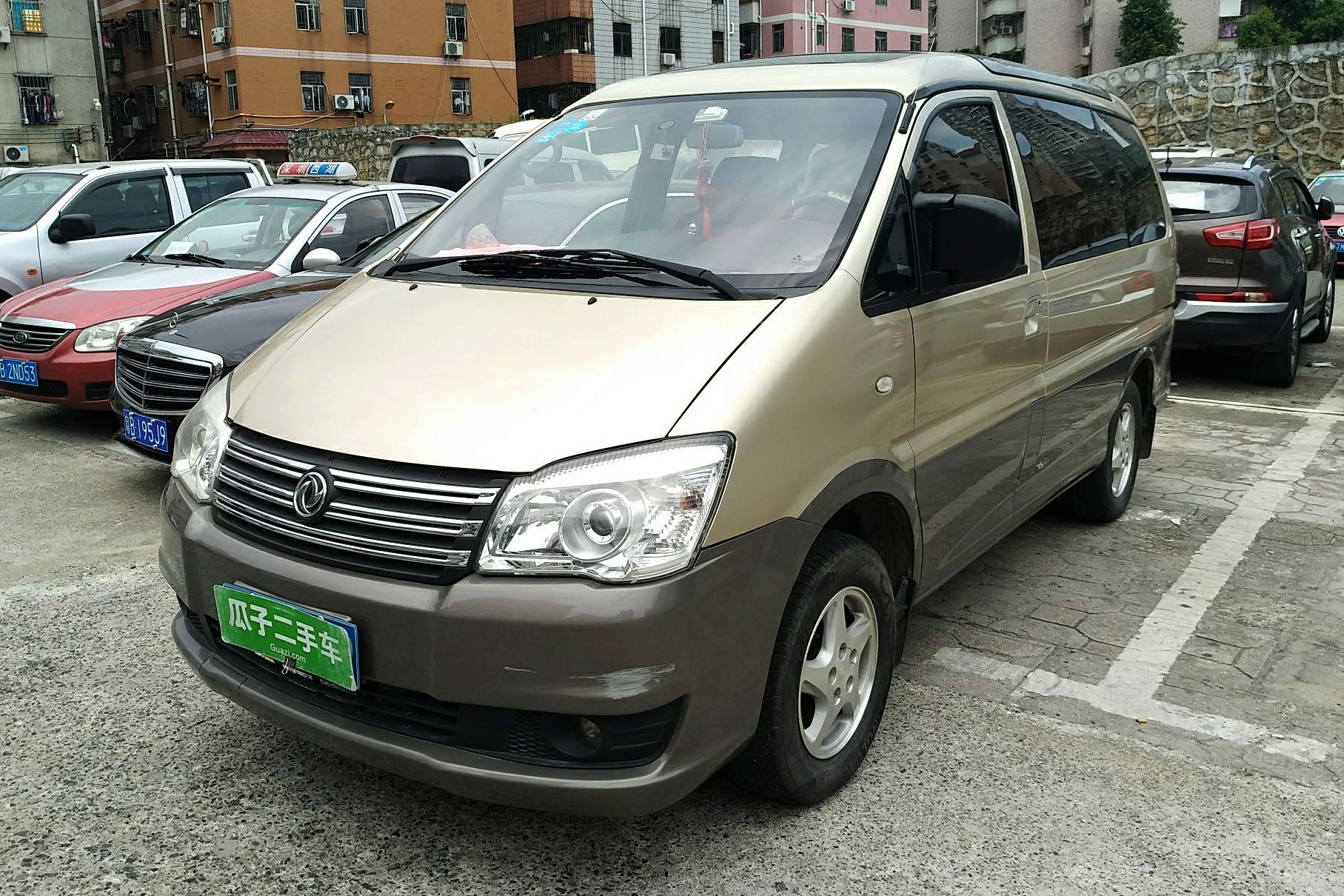 东风风行菱智 2016款 m3 1.6l 7座豪华型 国v