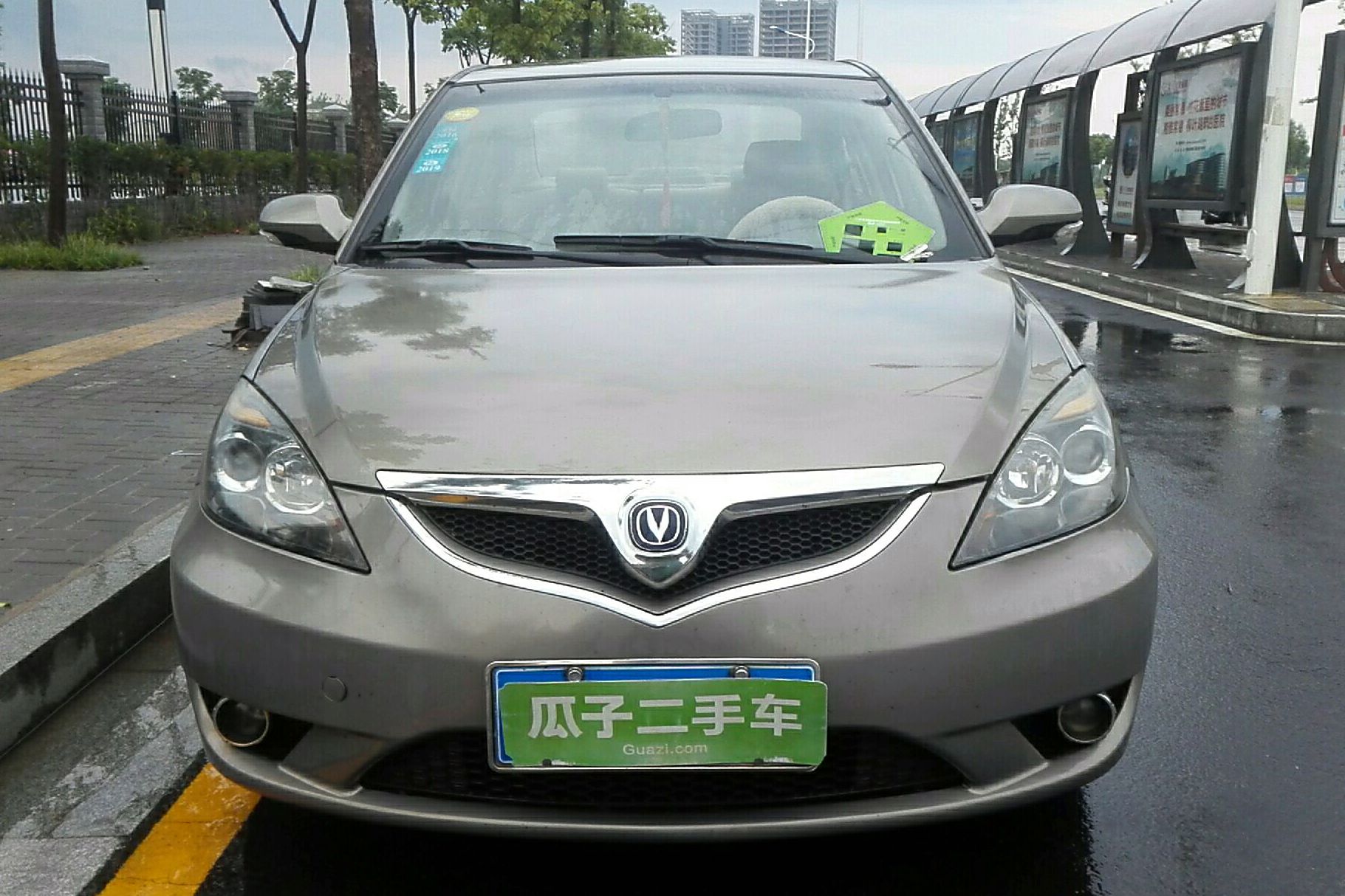 長安 悅翔 2011款 三廂 1.5l 手動3g版