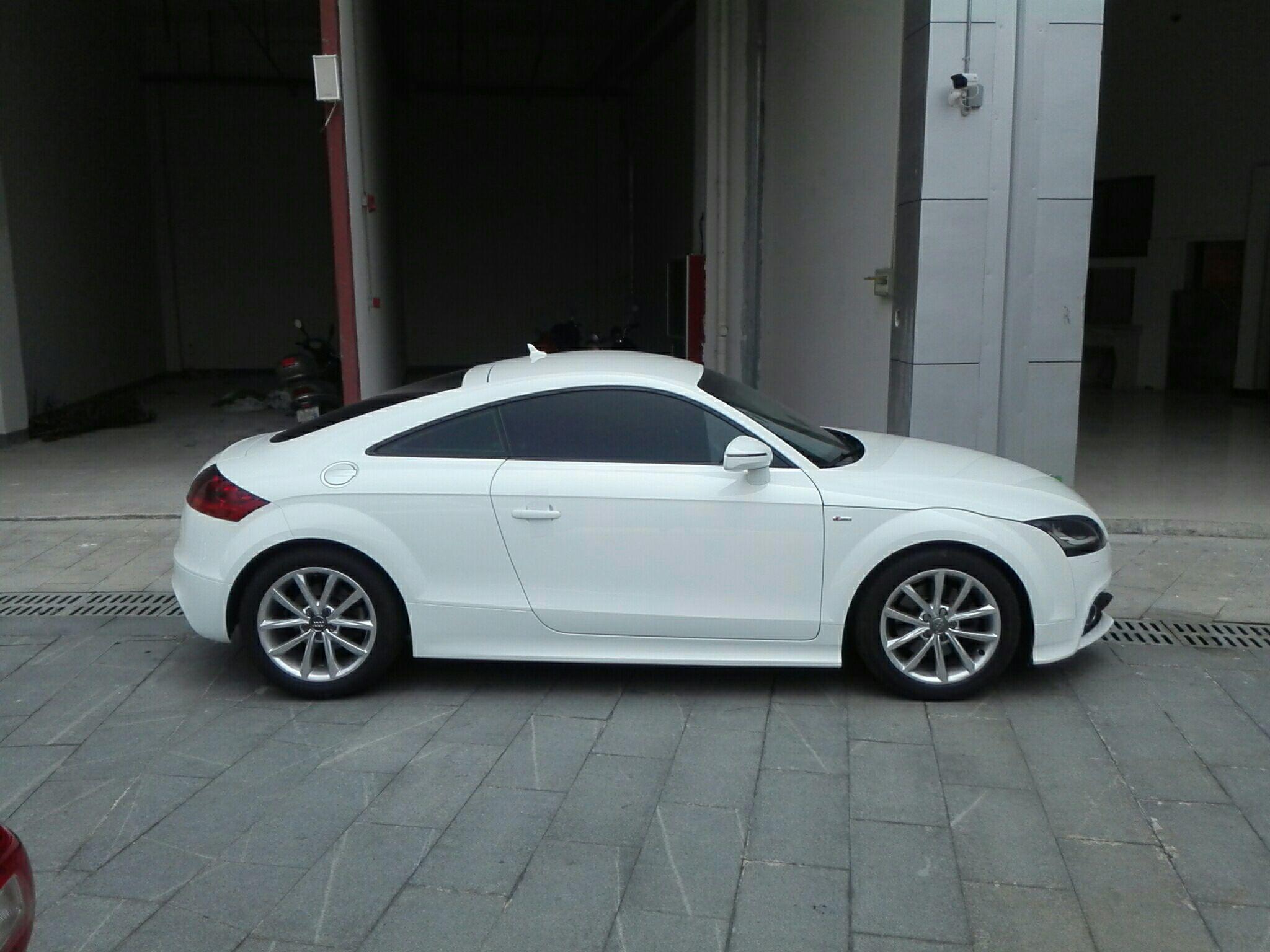 奥迪TT 45 [进口] Coupe 2013款 2.0T 自动 汽油 白色经典版 