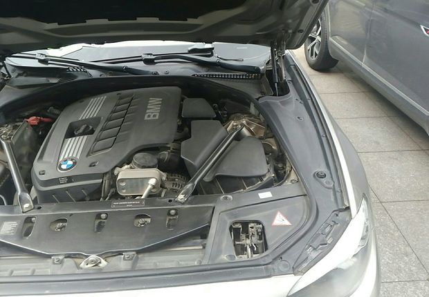 宝马5系 520Li 2012款 2.5L 自动 汽油 典雅型 (国Ⅳ) 