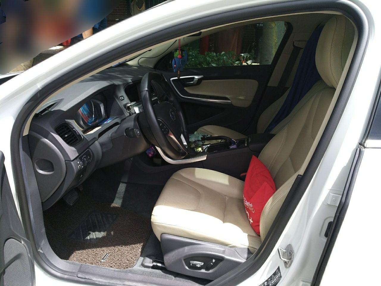 沃尔沃S60L T5 2014款 2.0T 自动 智驭版 (国Ⅴ) 