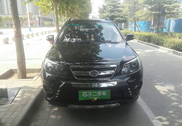 比亚迪S6 2014款 1.5T 手动 前驱 尊贵型 (国Ⅳ) 