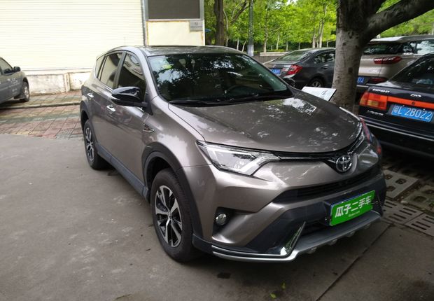 丰田RAV4 2018款 2.0L 自动 前驱 风尚X版 (国Ⅴ) 