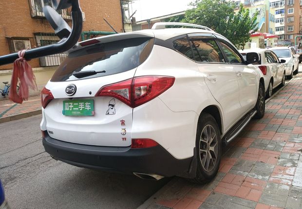 比亚迪宋 2016款 1.5T 手动 豪华型 (国Ⅴ) 