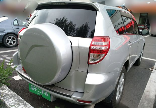 丰田RAV4 2011款 2.0L 自动 前驱 经典型 (国Ⅳ) 