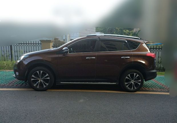 丰田RAV4 2013款 2.5L 自动 四驱 尊贵型 (国Ⅳ) 