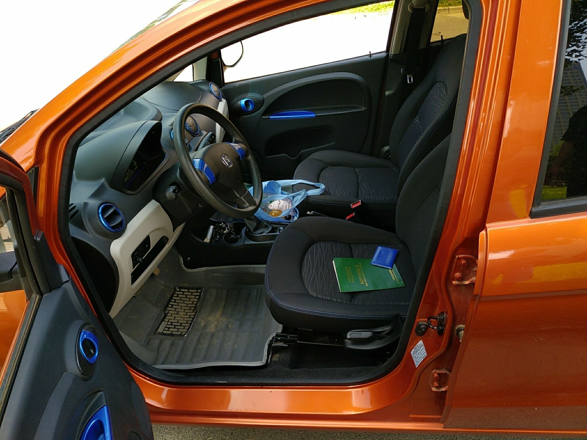 江铃e200 2016款 0.0t 自动 舒适型