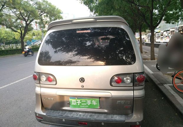 东风风行菱智 M3 2016款 1.6L 手动 7座 短车舒适型S 
