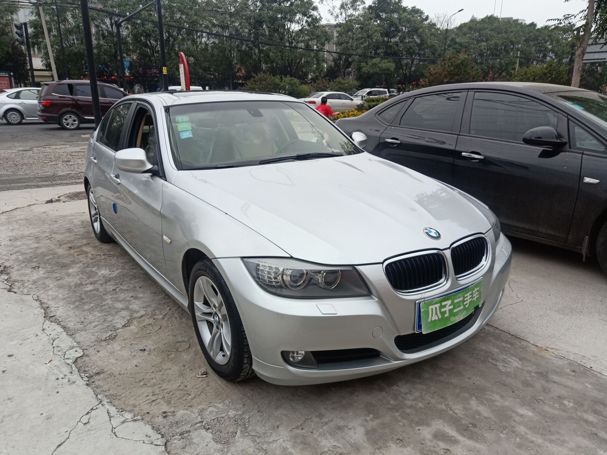 宝马3系320i2010款20l自动汽油时尚型国Ⅳ