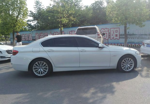 宝马5系 525Li 2014款 2.0T 自动 汽油 豪华设计套装 (国Ⅳ) 