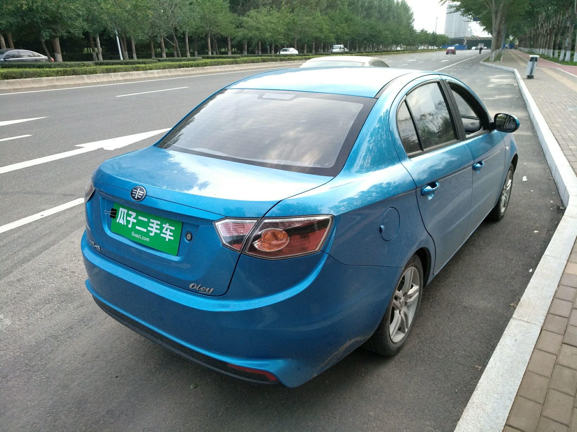 一汽欧朗 2012款 1.5L 自动 4门5座三厢车 舒适型 (国Ⅳ) 