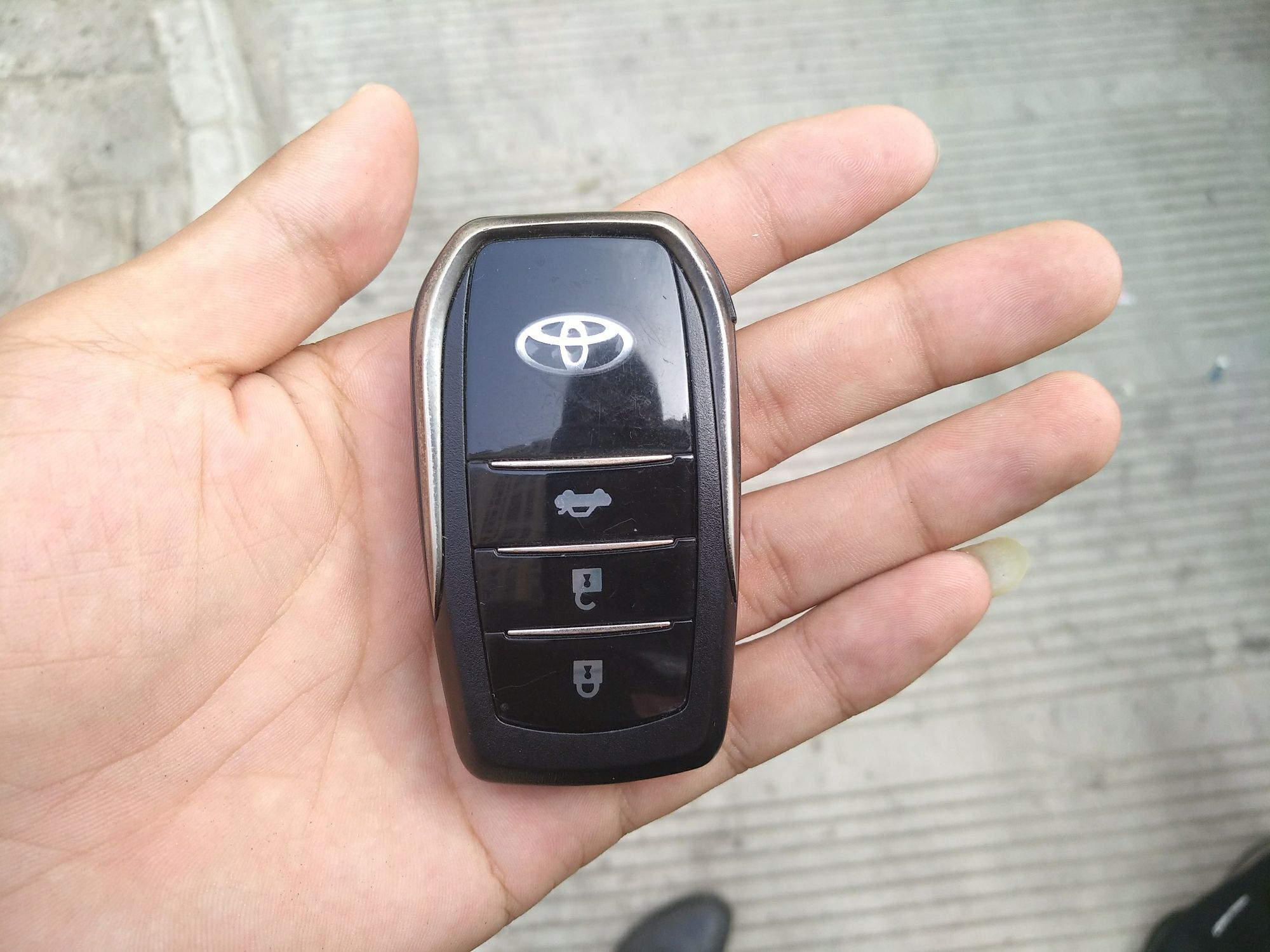 丰田 凯美瑞 2015款 2.0g 领先版