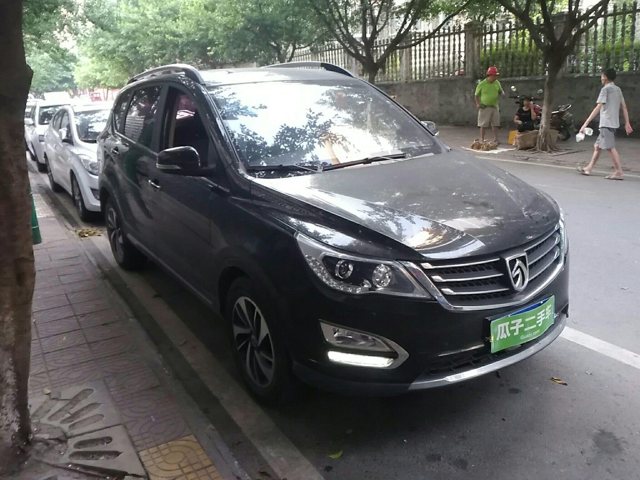 宝骏560 2015款 1.8L 手动 豪华型 (国Ⅳ) 