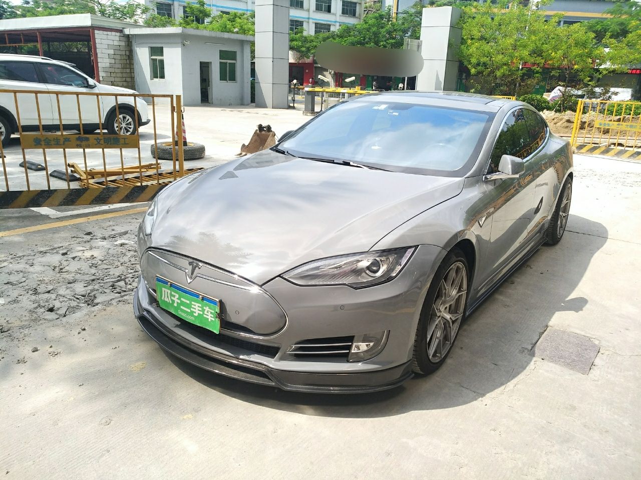 特斯拉model s 排量:0.车型为:拓速乐5yjsa3h1