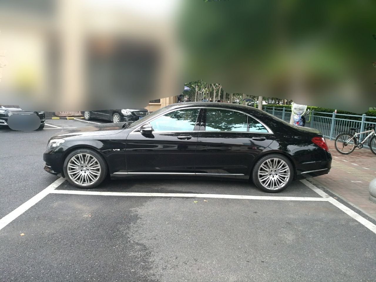 奔驰s级 s600 [进口] 2014款 6.0t 自动 汽油 加长版 (欧Ⅴ)