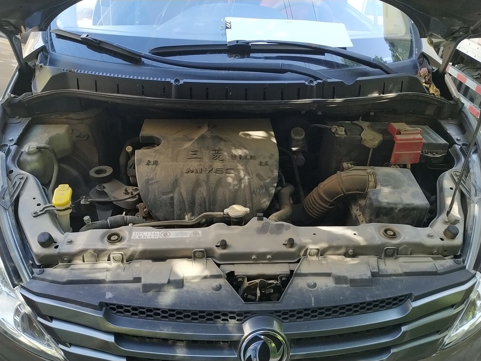 东风景逸cross lv 2012款 1.5l 手动 5座 豪华型