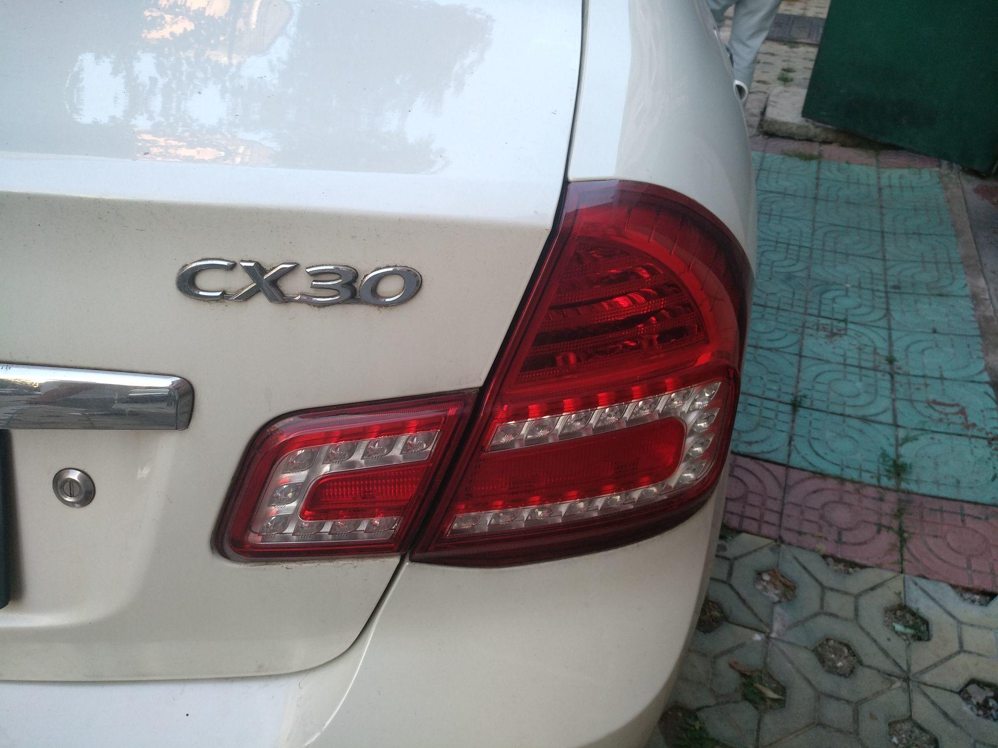 长安CX30 2011款 1.6L 手动 4门5座3厢车 豪华型 (国Ⅳ) 