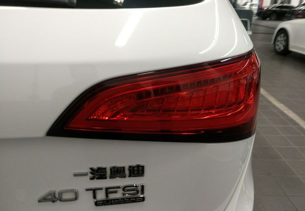 奥迪Q5 2016款 2.0T 自动 四驱 汽油 技术型 (国Ⅴ) 