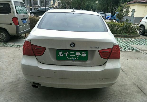 宝马3系 320i 2011款 2.0L 自动 汽油 豪华型 (国Ⅳ) 