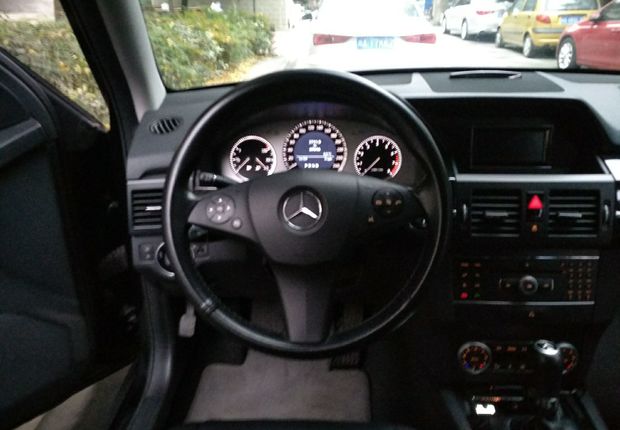 奔驰GLK级 GLK300 [进口] 2011款 3.0L 自动 汽油 动感型 