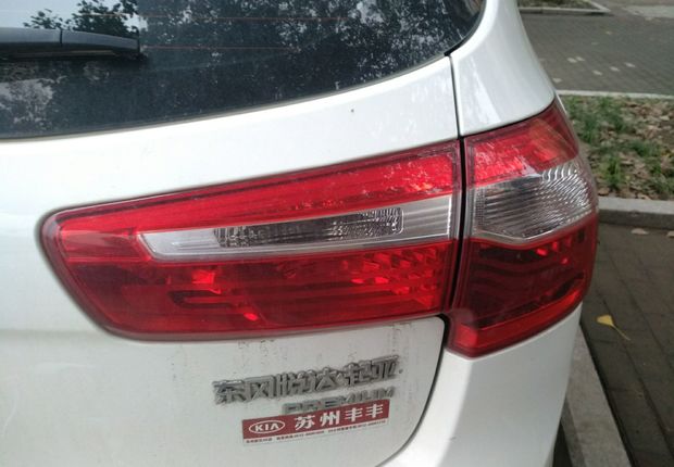 起亚K2 2012款 1.6L 自动 5门5座两厢车 Premium (国Ⅳ) 