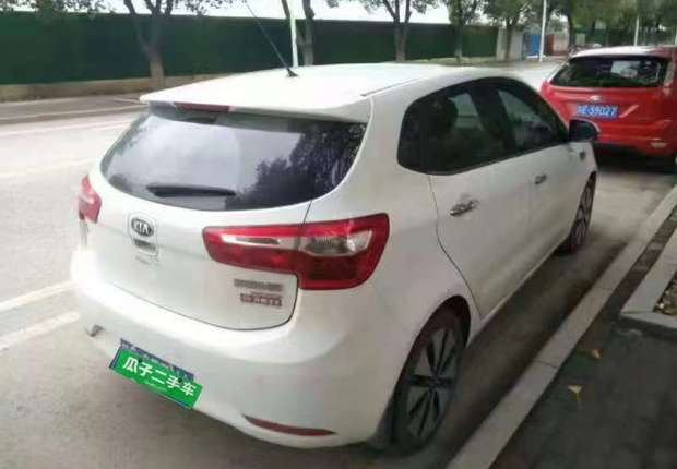 起亚K2 2012款 1.6L 自动 5门5座两厢车 Premium (国Ⅳ) 