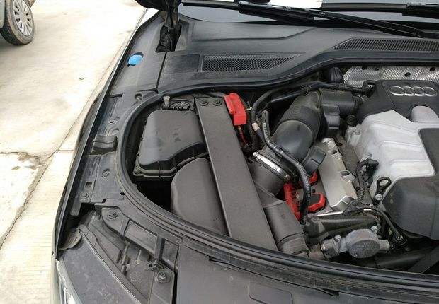 奥迪A8L 45 [进口] 2013款 3.0T 自动 汽油 豪华型 